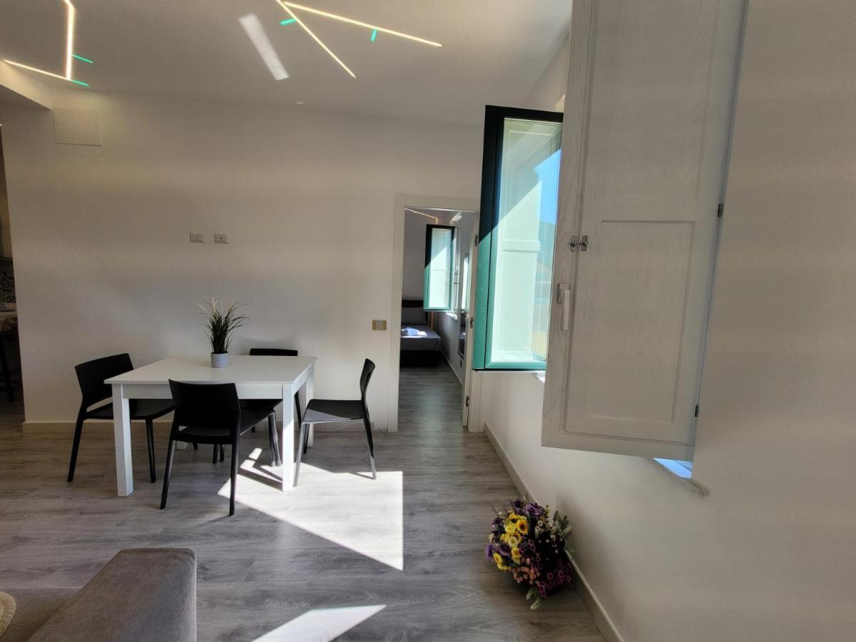 Sara Luxury Apartment 3 ซอร์เรนโต ภายนอก รูปภาพ